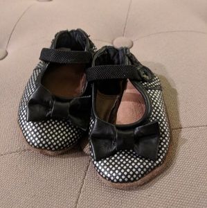 Robeez black polka dot Mary Jane's 0-6 month